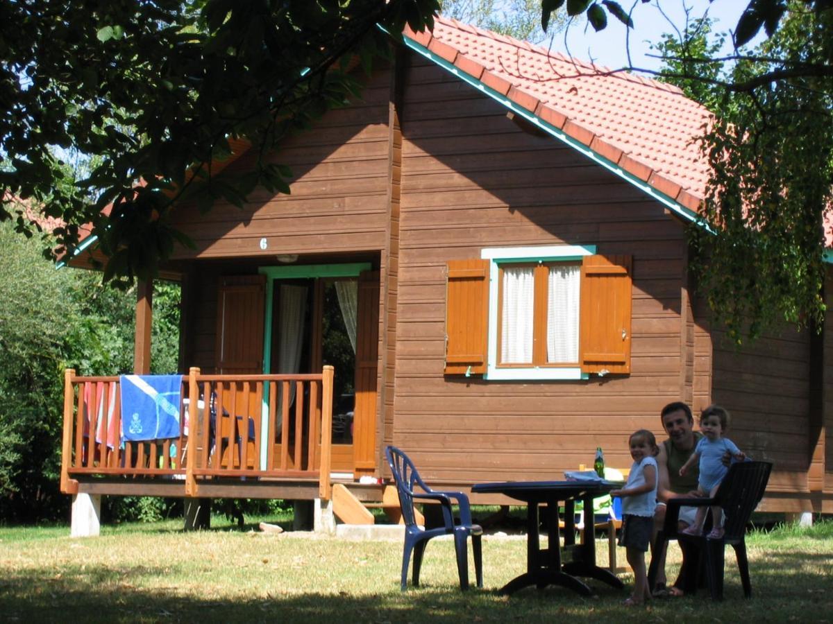 Camping Municipal De La Lande Nexon Exterior foto